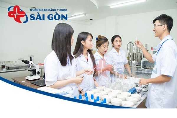 Có nên học Cao đẳng Dược không